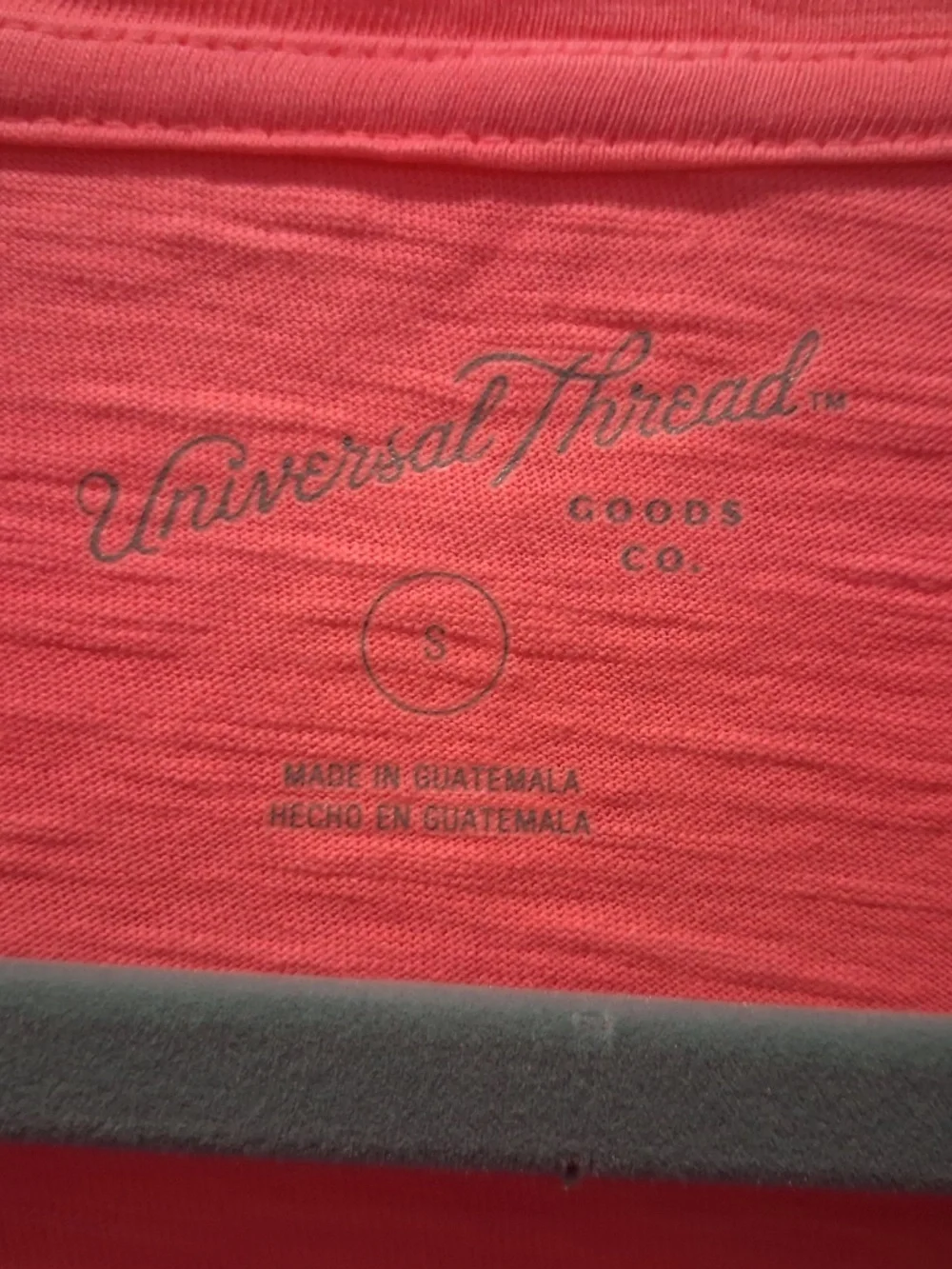 NWT--UNIVERSAL THREAD WOMEN'S PINK COTTON V-NECK TOP! - Picture 3 of 6